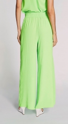 Calça Morena Rosa pantalona detalhe bolso verde