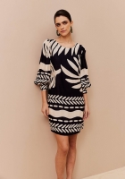 Vestido CaCay curto amplo manga longa 