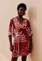 Vestido Curto Manga Kimono aberta estampa vinho