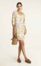 VESTIDO CURTO ESTAMPA AURA