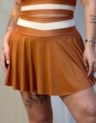 F544-SHORT SAIA RODADINHO COM RECORTES NO COS